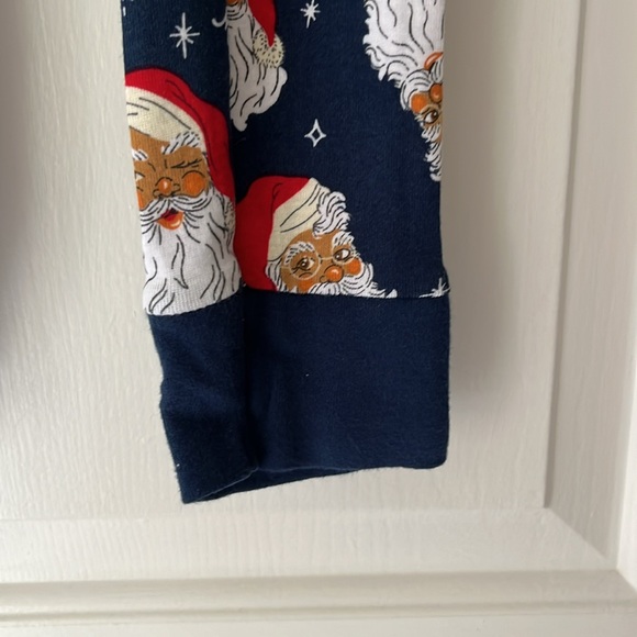 Unisex Snug Fitting Santa Pajama Set - Picture 4 of 7